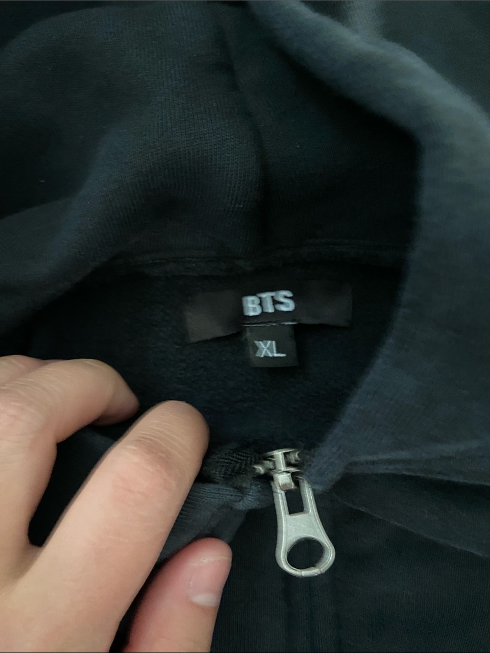 BTS Vegas Caesar’s Forum Pop Up Exclusive Hoodie size XL - Picture 2 of 6